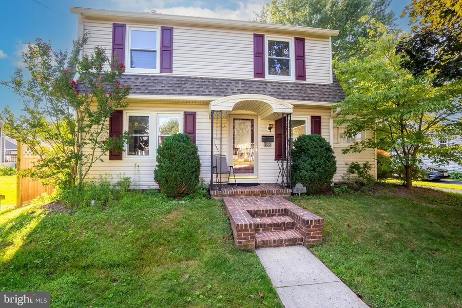 520 Winsor St, Bound Brook, NJ 08805 - #2