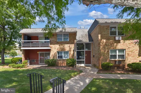 808 Eves Dr #1a, HILLSBOROUGH, NJ 08844