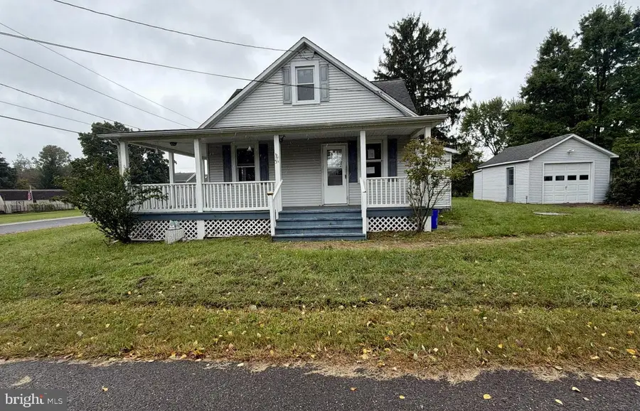31 4th St, Flagtown, NJ 08821 - #2