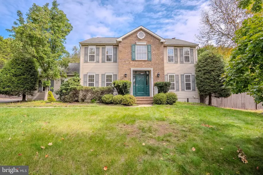 6 Fountain Dr, Somerset, NJ 08873 - #2