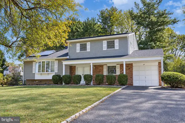 35 Patton Dr, SOMERSET, NJ 08873