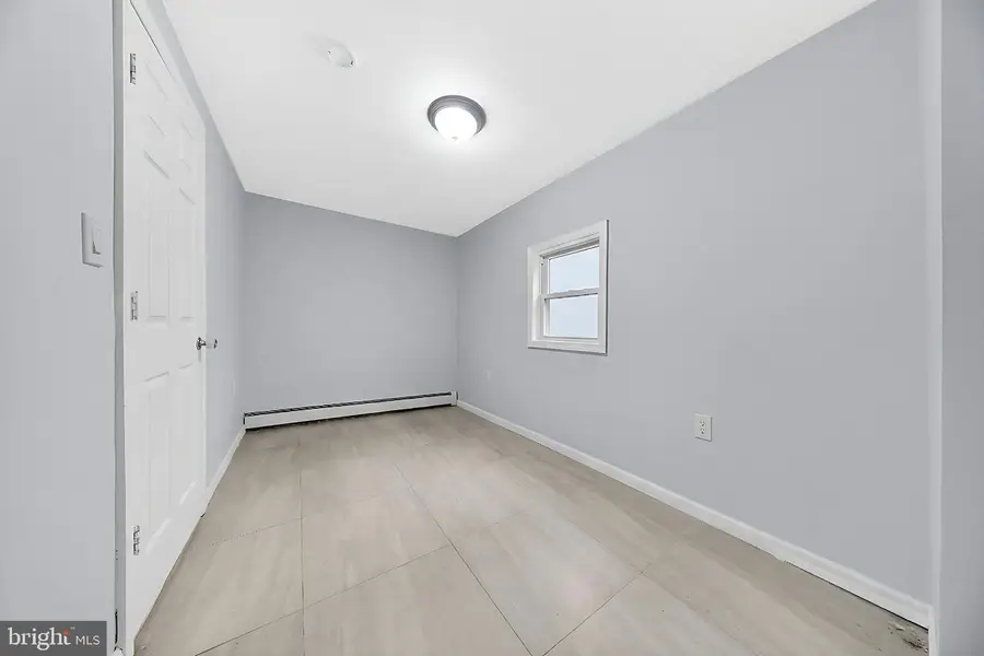313 Livingston St, Elizabethport, NJ 07206 - #3