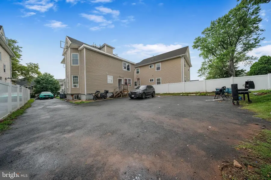 421-423 Magie Ave, Elizabeth, NJ 07208 - #3