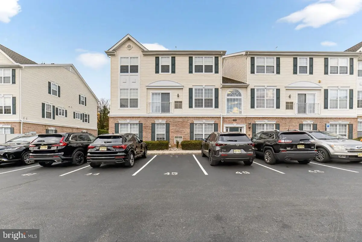 344 Shannon Ct, Phillipsburg, NJ 08865 - Image #1