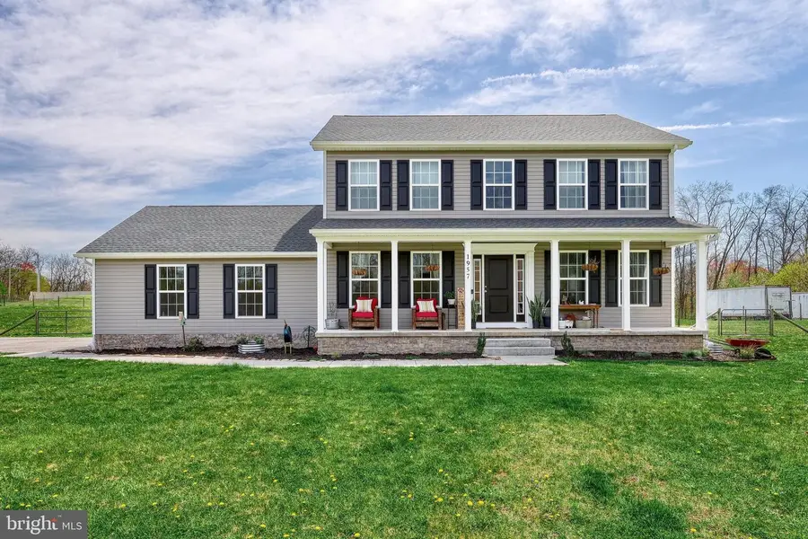 1957 Hunterstown Hampton Rd, New Oxford, PA 17350 - #2