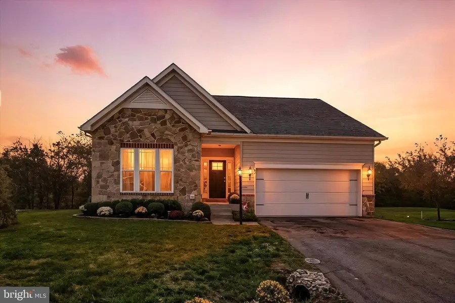 64 Cooper Ln, Gettysburg, PA 17325 - Image #2