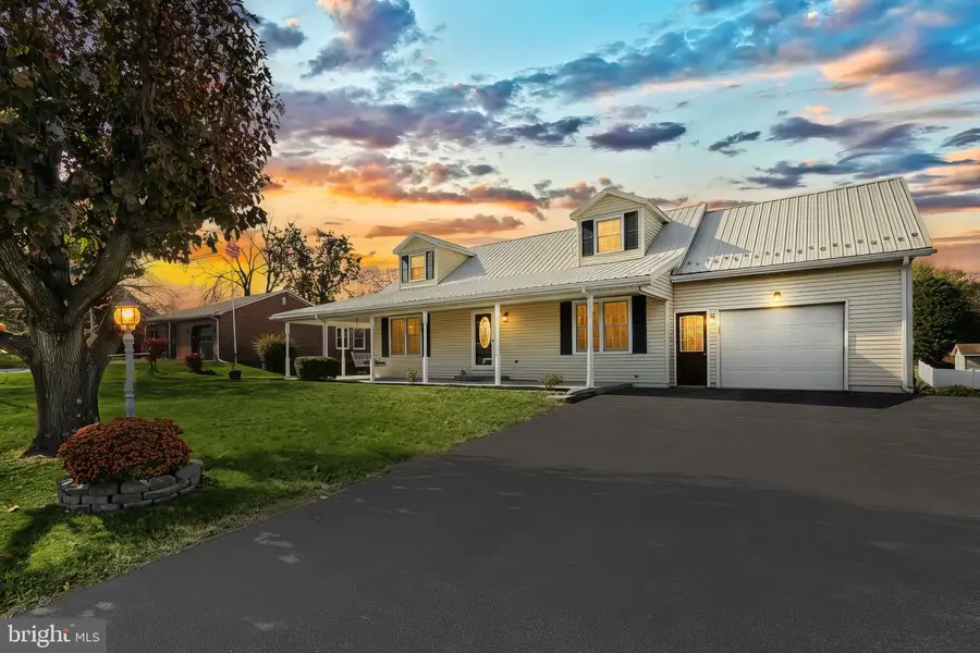 25 Harvest Dr, Gettysburg, PA 17325 - Image #2