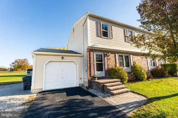 370-b N Blettner Ave, HANOVER, PA 17331