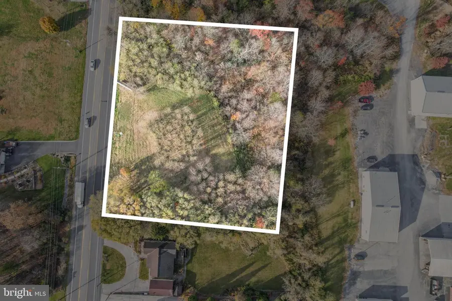 1820 York Rd, New Oxford, PA 17350 - Image #2