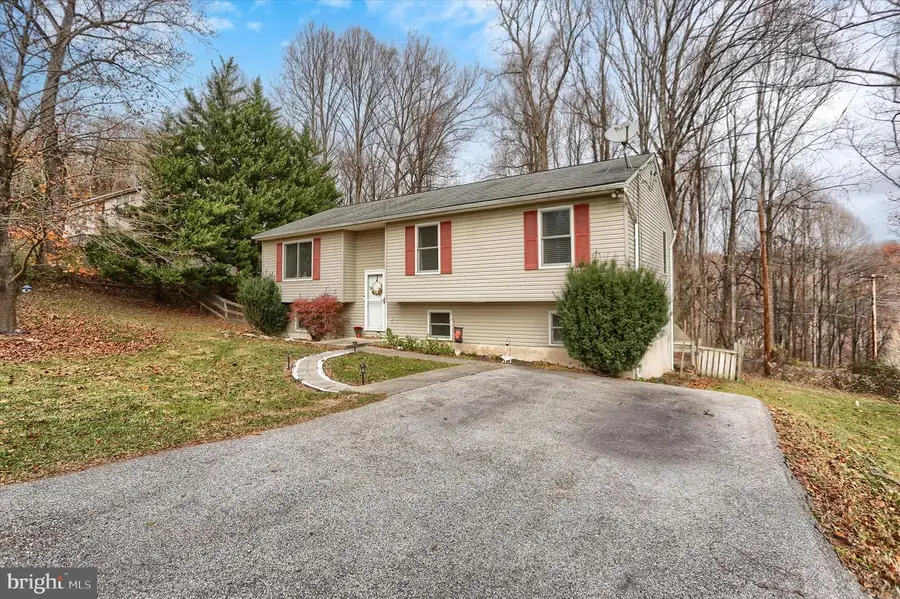 6 Blue Bird Trl, Fairfield, PA 17320 - Image #2