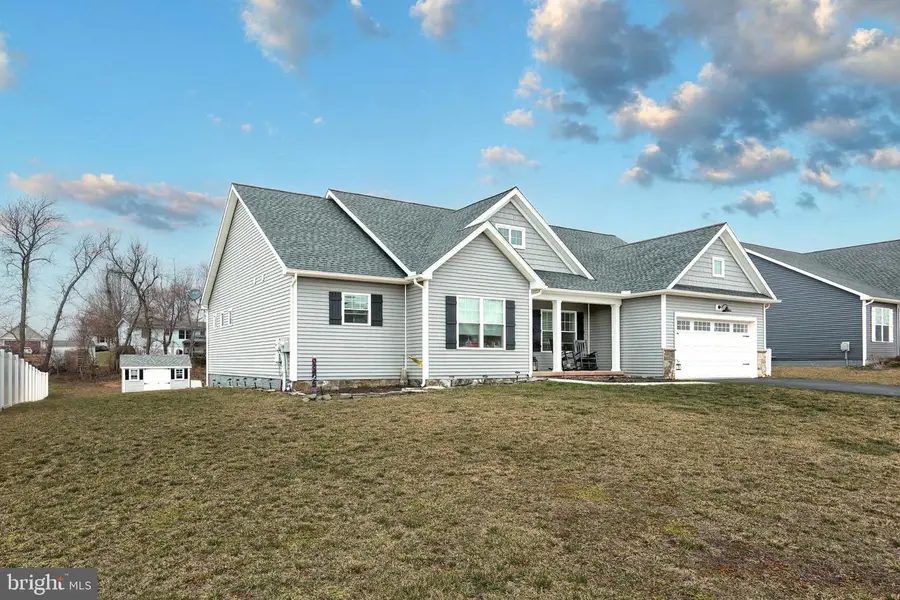 141 Oxford Blvd, New Oxford, PA 17350 - Image #2