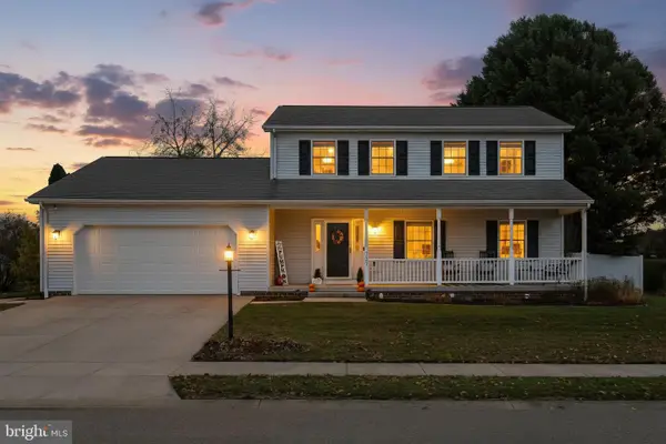 737 Poplar St, HANOVER, PA 17331