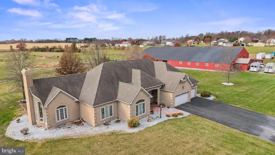 334 Rolling Ln, Abbottstown, PA 17301 - Image #3