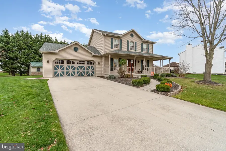 34 Chinkapin Dr, New Oxford, PA 17350 - Image #2