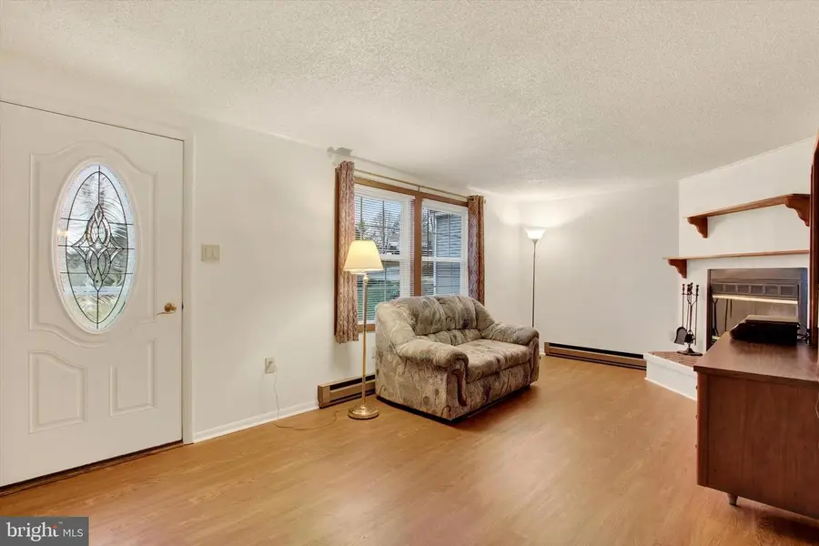 27 Mccandless Dr, East Berlin, PA 17316 - Image #3