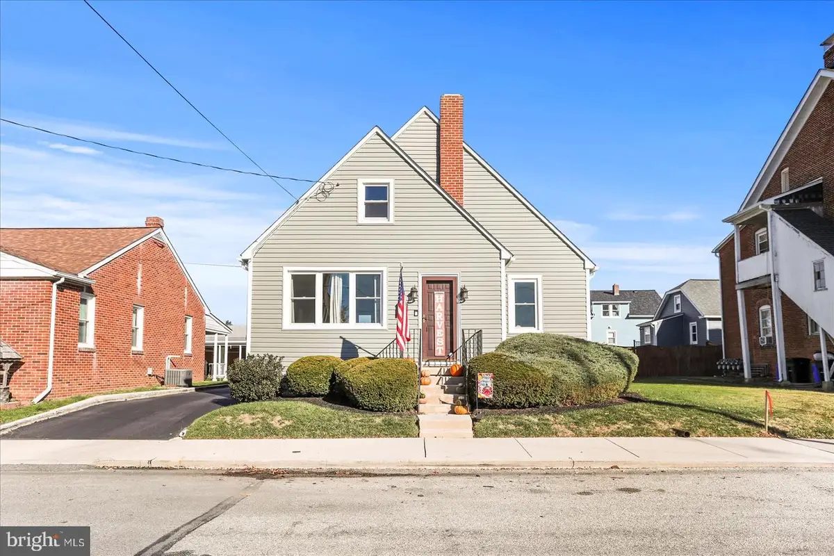 19 S 4th St, McSherrystown, PA 17344 - Image #1