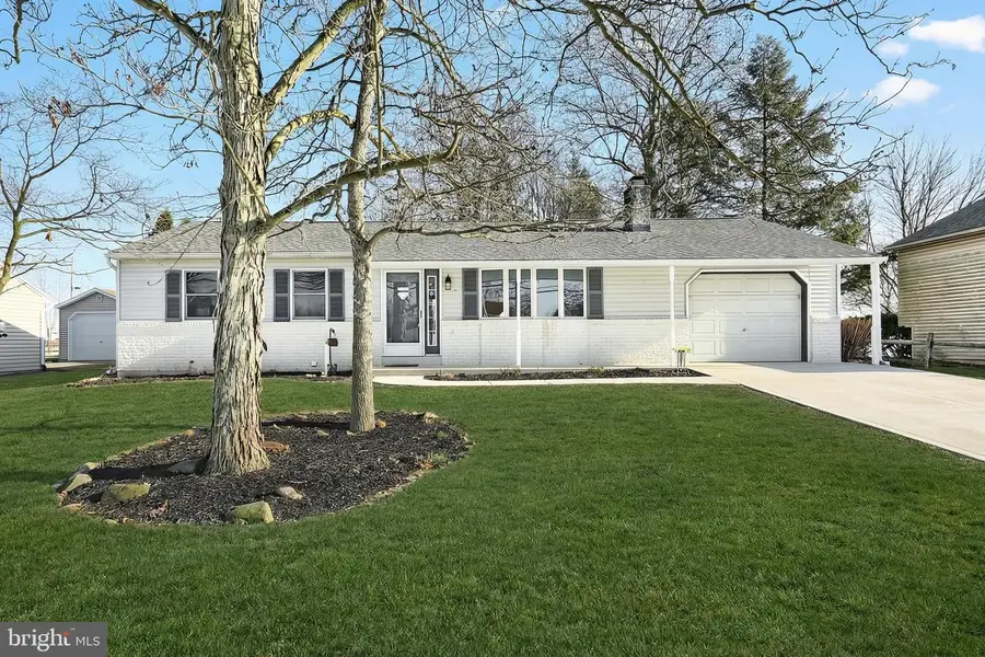 98 Schofield Dr, East Berlin, PA 17316 - Image #2