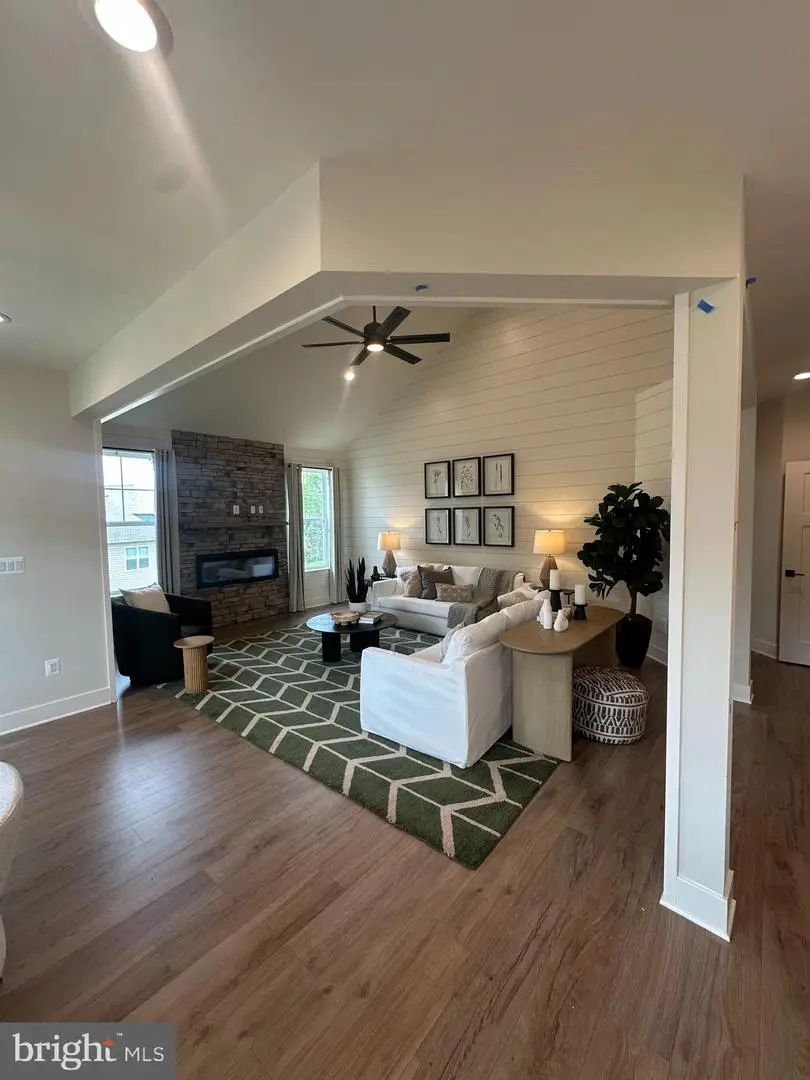 128 Birdseye Ln, Gettysburg, PA 17325 - Image #2