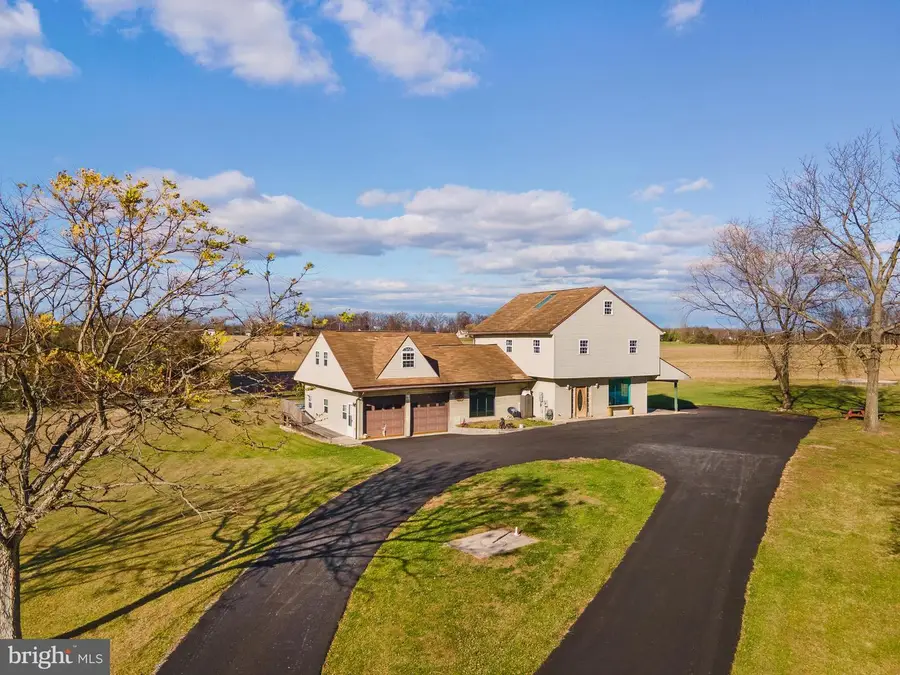 1145 The Spangler Rd, New Oxford, PA 17350 - Image #2