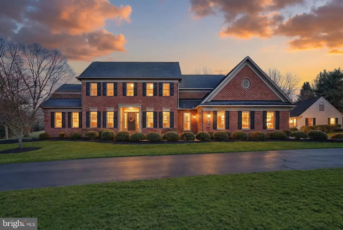 245 Orchard Dr, Hanover, PA 17331 - Image #1