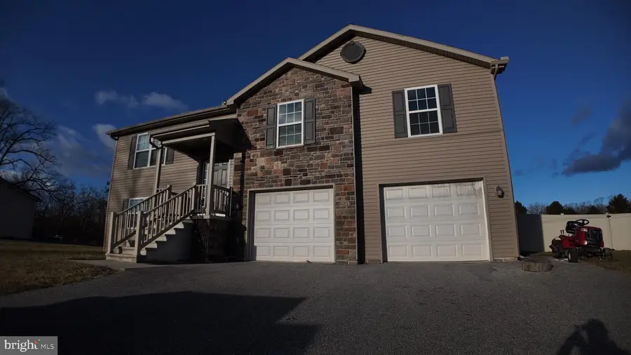 1486 New Chester Rd, New Oxford, PA 17350 - Image #3