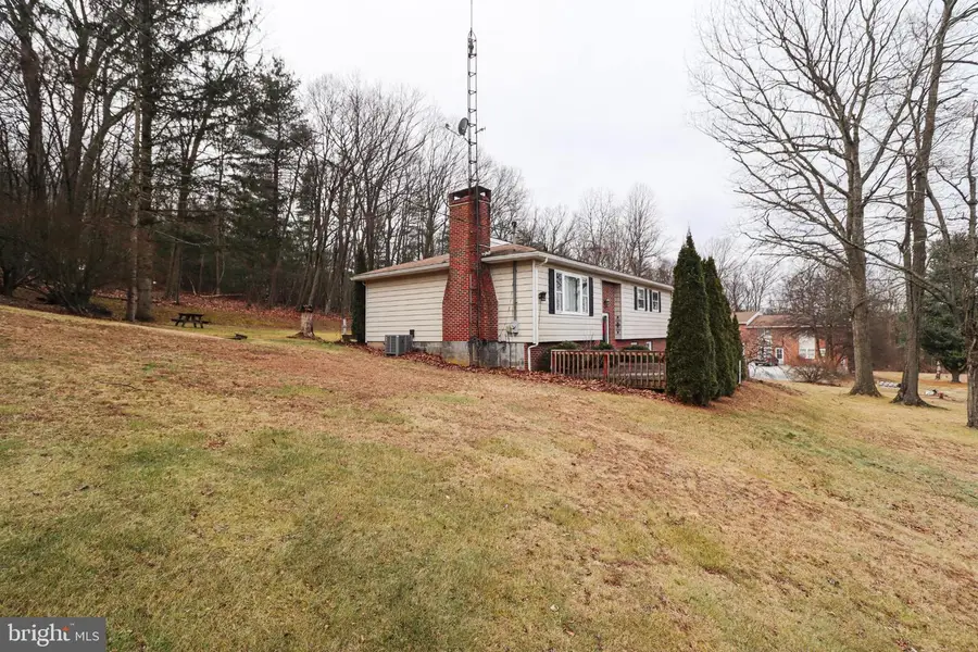 92 Newman Rd, Orrtanna, PA 17353 - Image #3