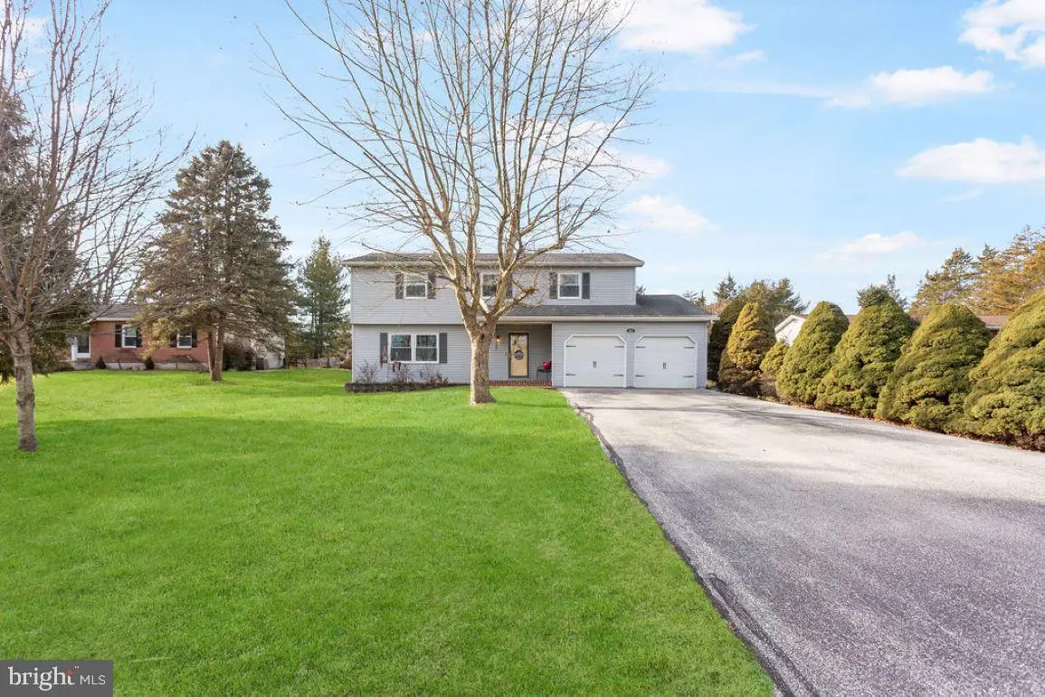 857 Hancock Dr, Gettysburg, PA 17325 - Image #1