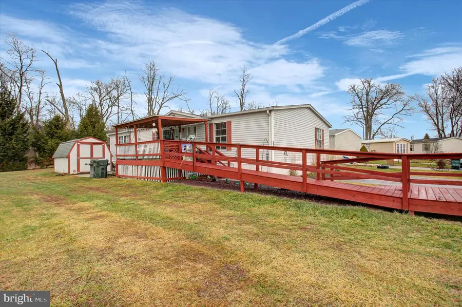 156 Linda Dr, New Oxford, PA 17350 - Image #3