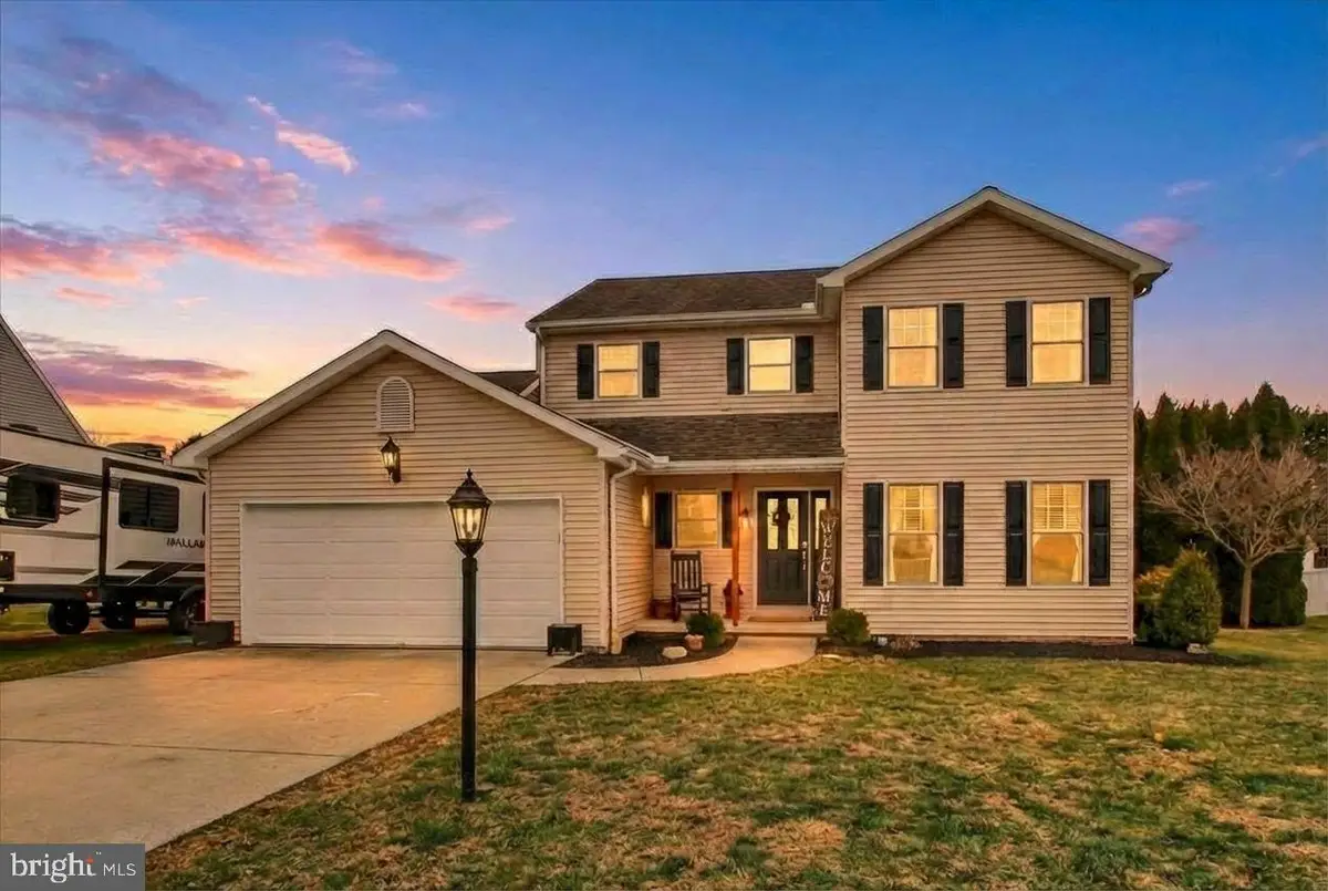 13 Fieldcrest Dr, Littlestown, PA 17340 - #1