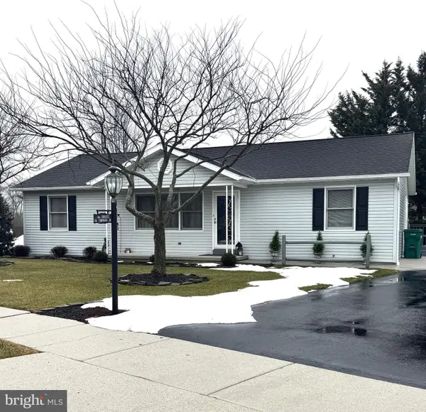 136 Conewago Dr, HANOVER, PA 17331