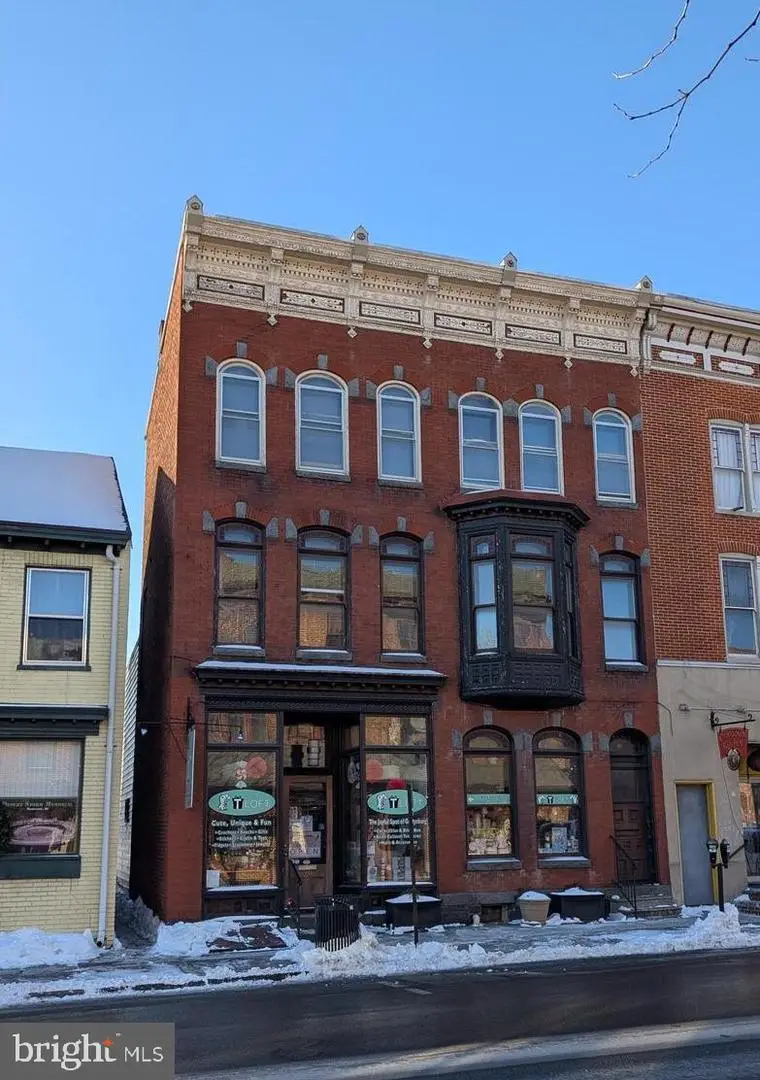 29 York St, Gettysburg, PA 17325 - #1