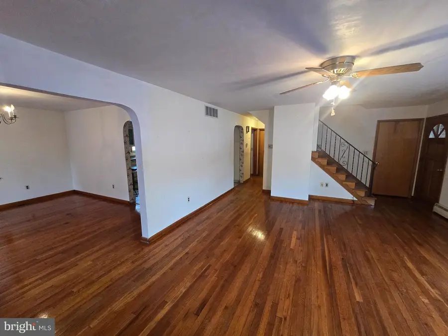 106 N High St, Biglerville, PA 17307 - #3