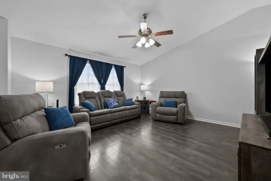 11 Yorktowne Ct, Littlestown, PA 17340 - #2