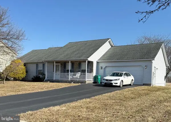 123 Derby Dr, HANOVER, PA 17331