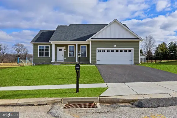 42 Lobell Rd #19, ABBOTTSTOWN, PA 17301