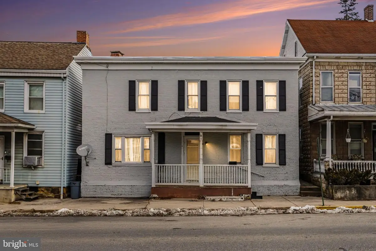 14 Hanover Street, New Oxford, PA 17350 - #1