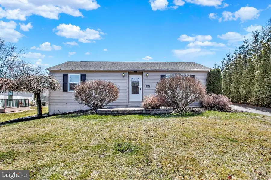 14 Sedgwick Dr, East Berlin, PA 17316 - #2