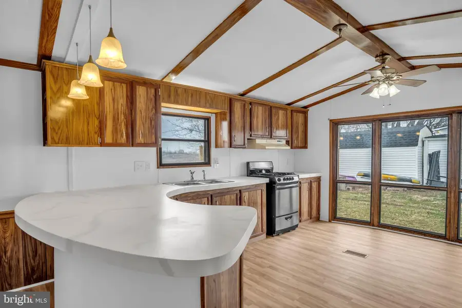 250 Pine Dr, New Oxford, PA 17350 - #2