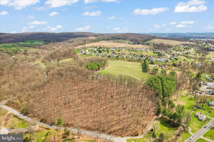 15 Maple Grove Rd, Hanover, PA 17331 - #3