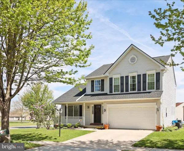 4 Appler Ct, LITTLESTOWN, PA 17340