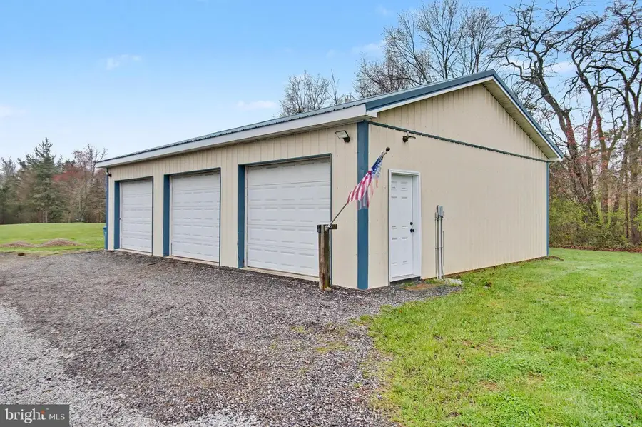 105 Saint Johns Rd W, Littlestown, PA 17340 - #3