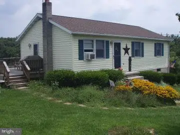 562 Stoney Point Rd, East Berlin, PA 17316 - #1