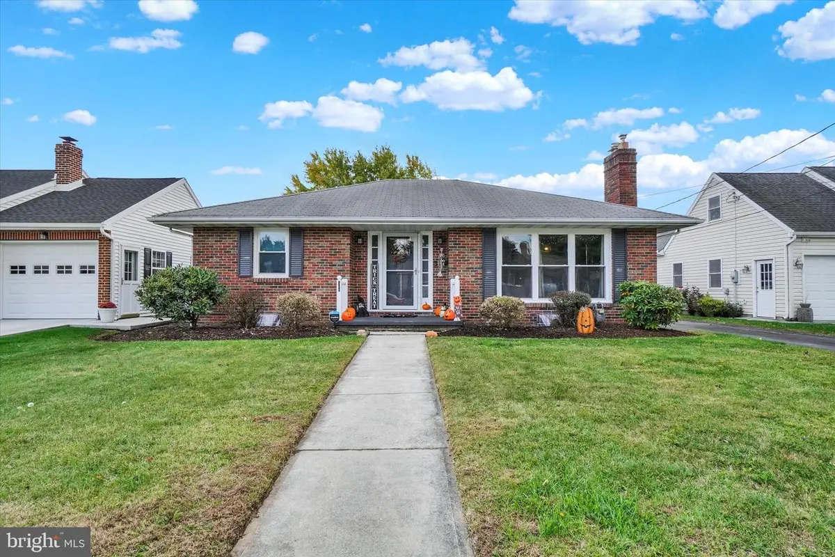 408 Diller Rd, Hanover, PA 17331 - #1