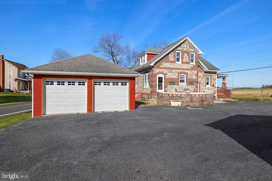 2085 Harney Rd, Littlestown, PA 17340 - #3