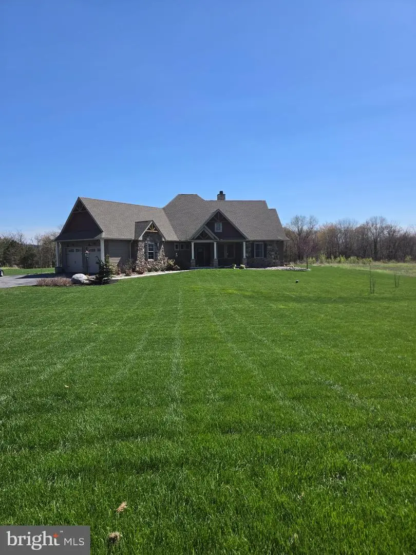 305 Gun Club Rd, New Oxford, PA 17350 - #1