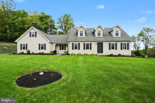 215 Villa Vista Ave, HANOVER, PA 17331