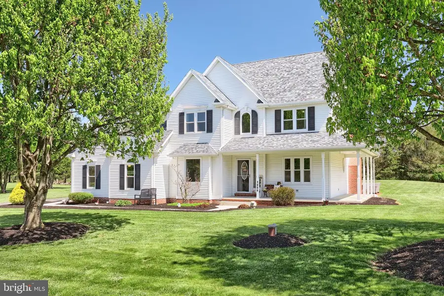 1066 Fox Run Ter, Hanover, PA 17331 - #3