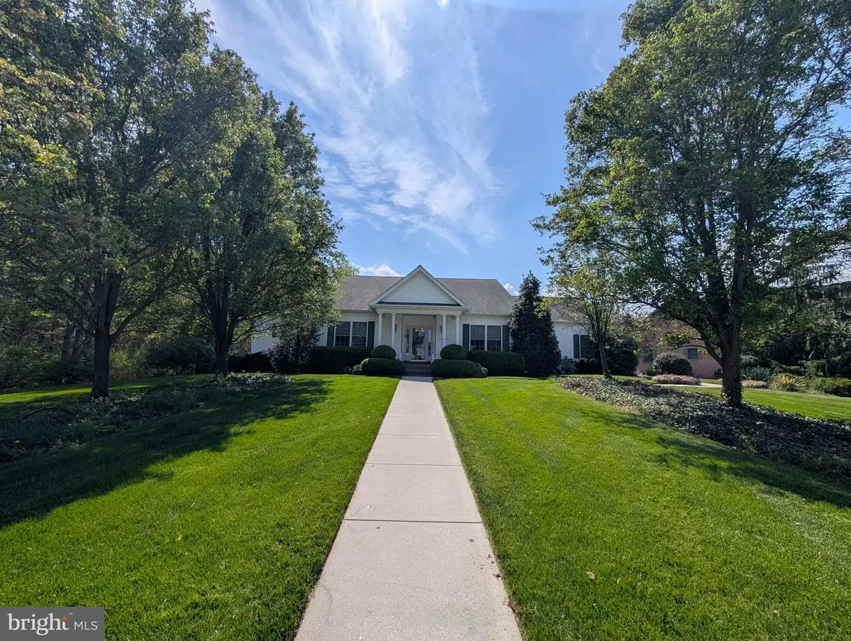 33 Warm Breeze Ct, Hanover, PA 17331 - #1