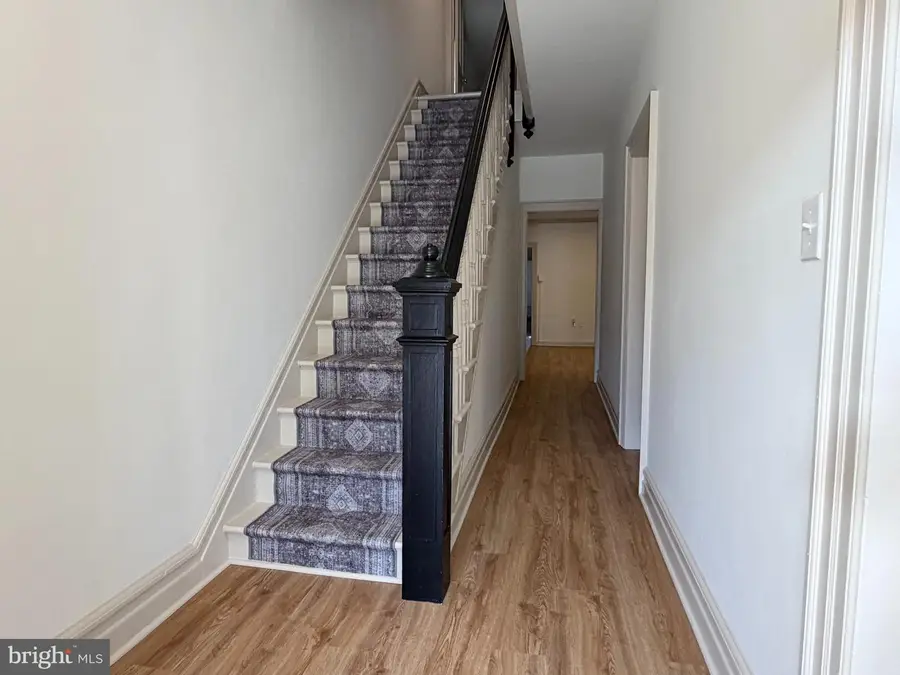 405 W King St, East Berlin, PA 17316 - #3