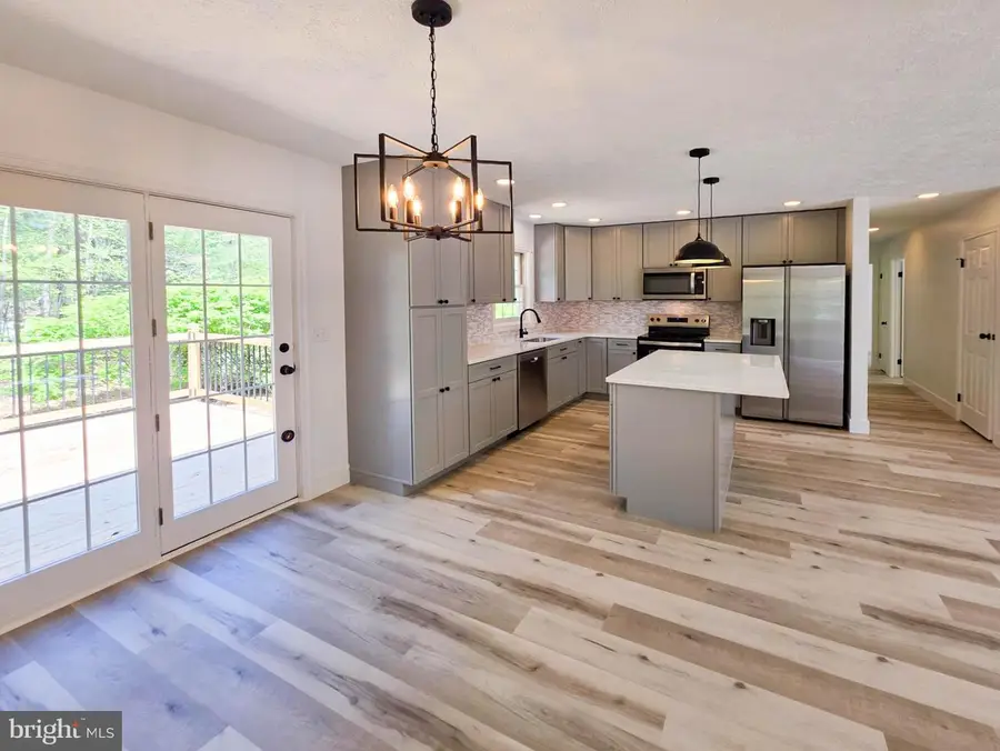 240 Oak Dr, Orrtanna, PA 17353 - #2